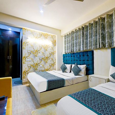 Hotel Skywood At Airport New Delhi Eksteriør billede