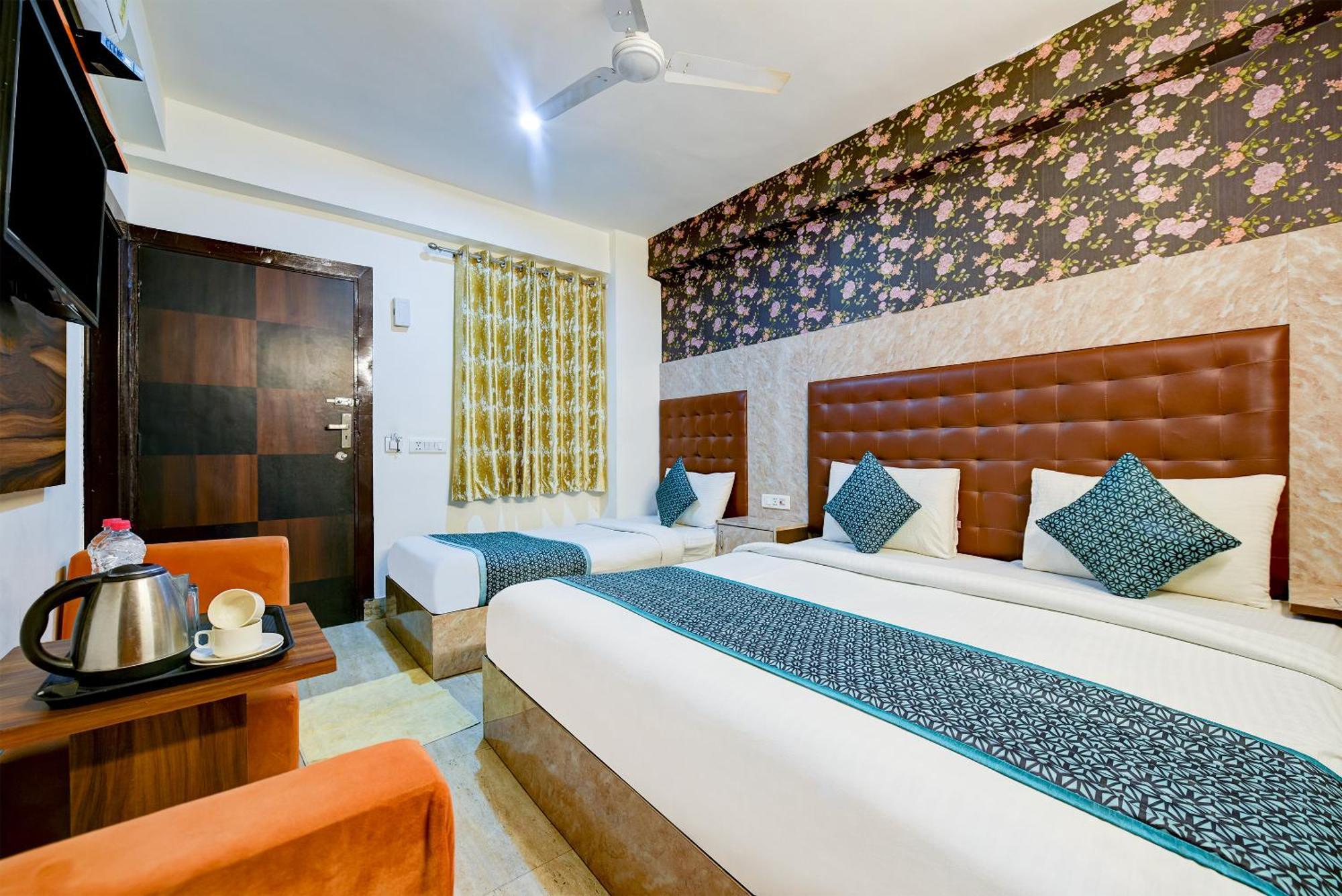Hotel Skywood At Airport New Delhi Eksteriør billede