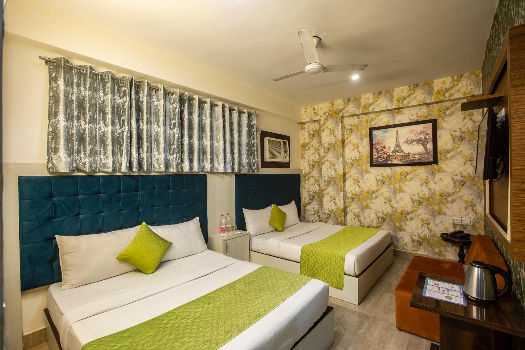 Hotel Skywood At Airport New Delhi Eksteriør billede