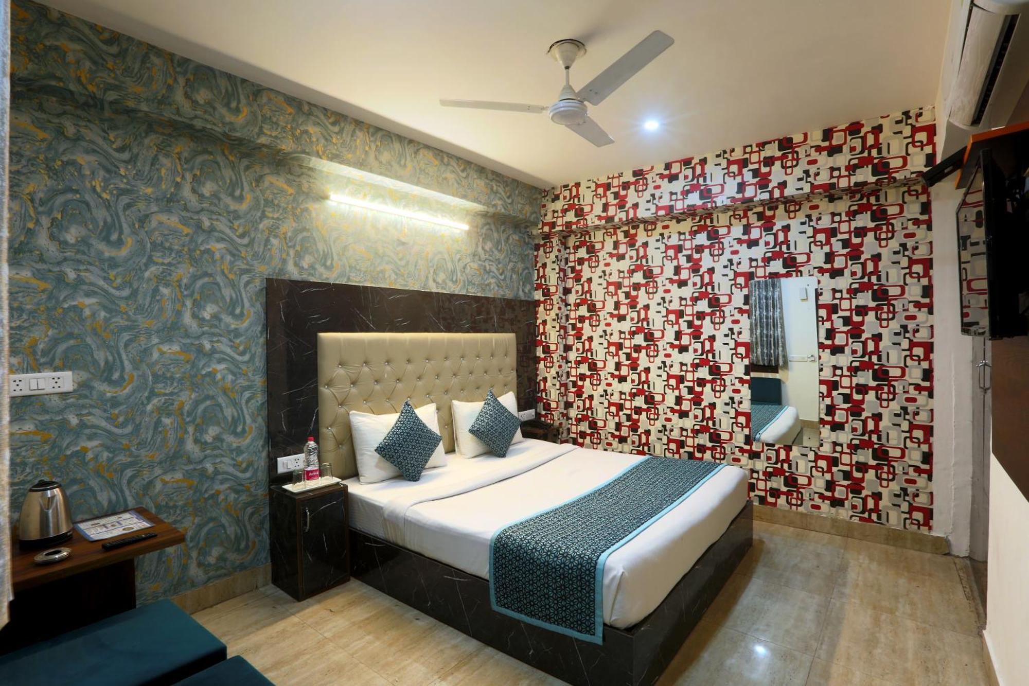 Hotel Skywood At Airport New Delhi Eksteriør billede
