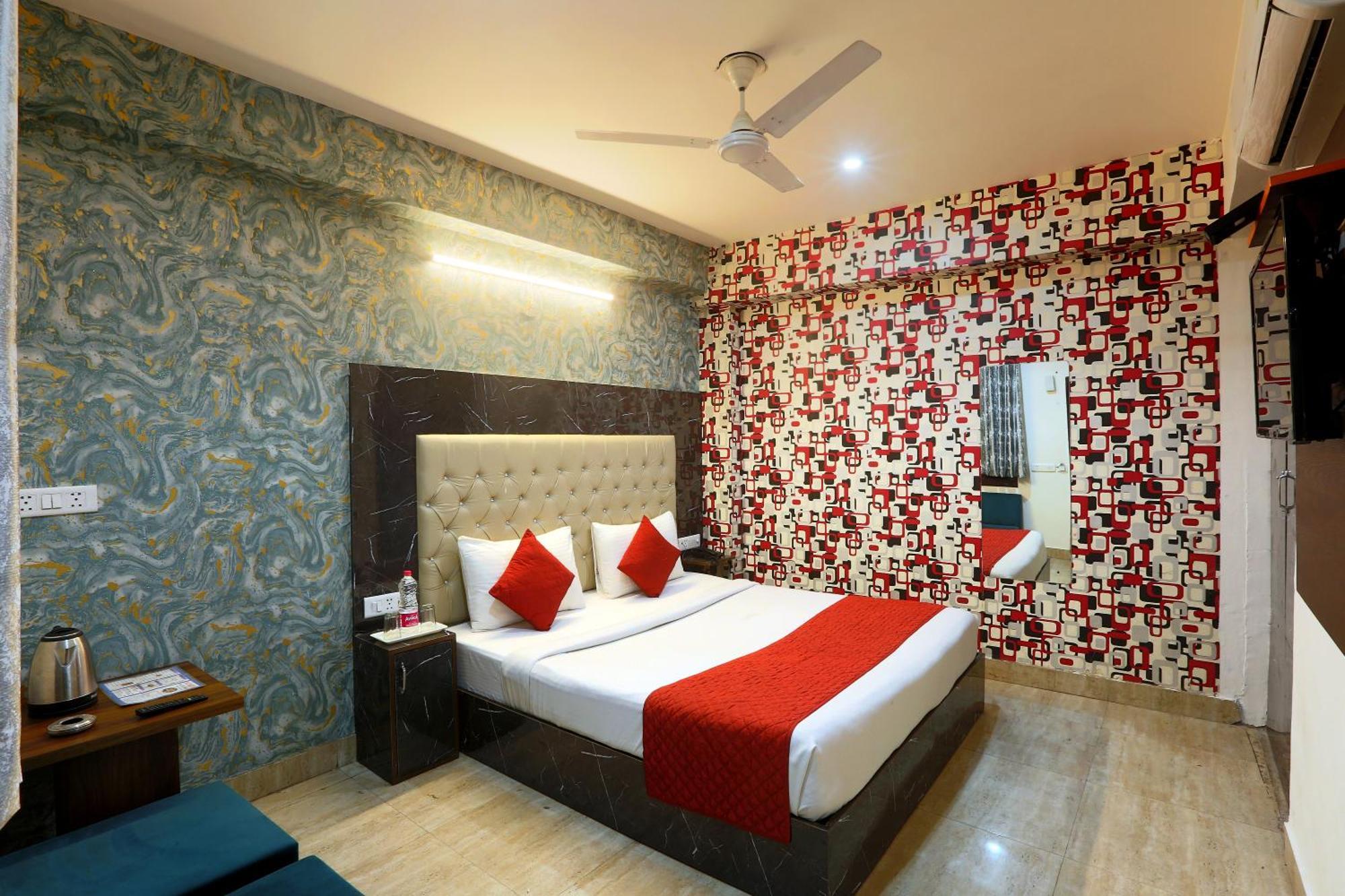 Hotel Skywood At Airport New Delhi Eksteriør billede